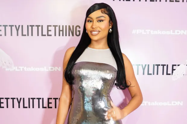 ella thomas love island influencer for boots